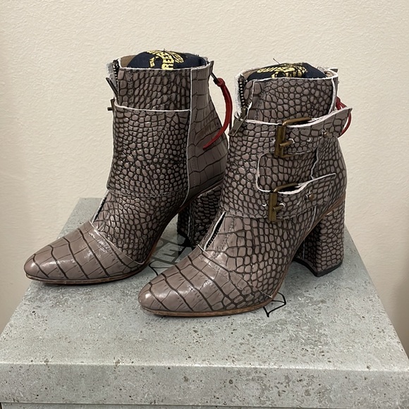 Freebird by Steven Joey Stone Croco 7 - Picture 3 of 6